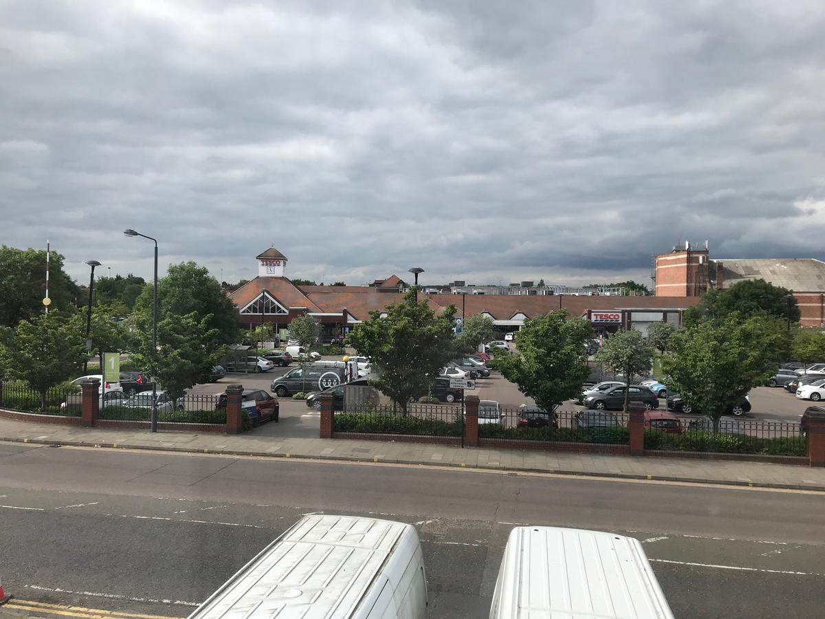 Lindal Hotell Harrow Exteriör bild